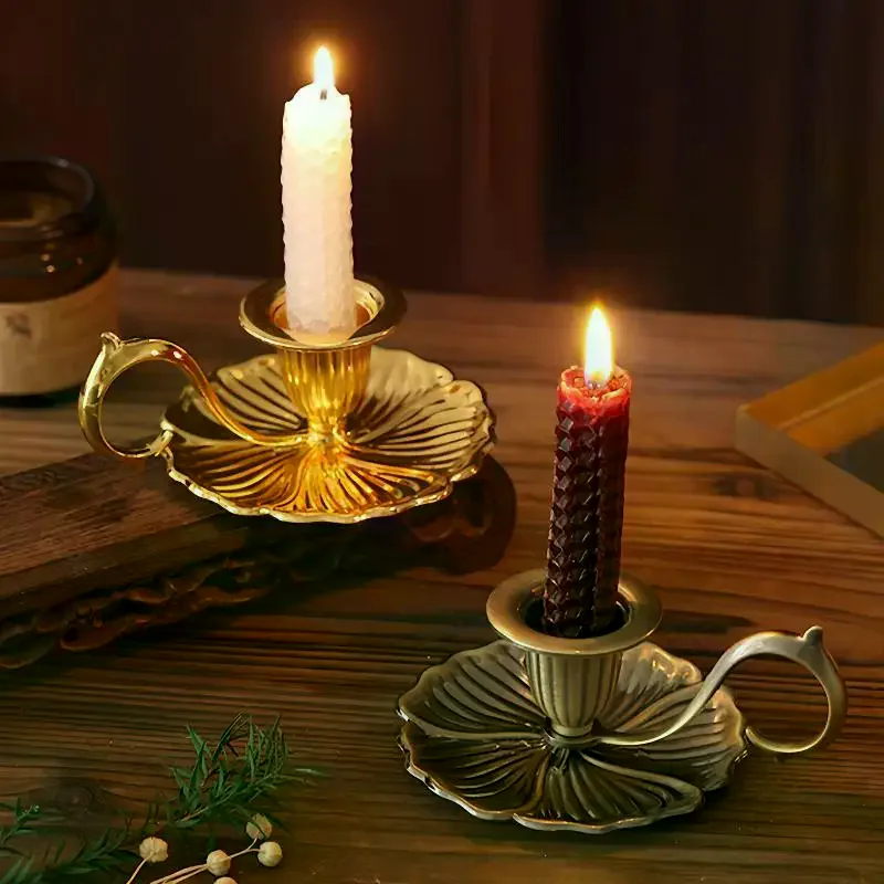1PC Vintage Metal Chamberstick Candle Holder With Handle Teacup Shape Ridged Pillar Candle Stand For Home Decor Wedding Table