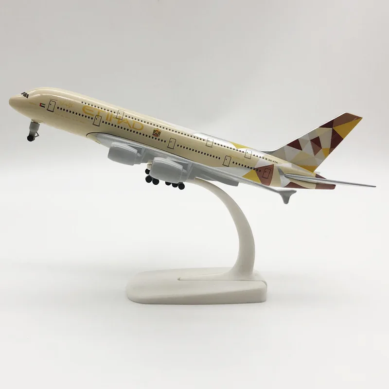 20CM Airplanes Etihad Airways Airbus A380 Plane Model Toys Metal Aircraft Kids Gift Collection Display With Wheels