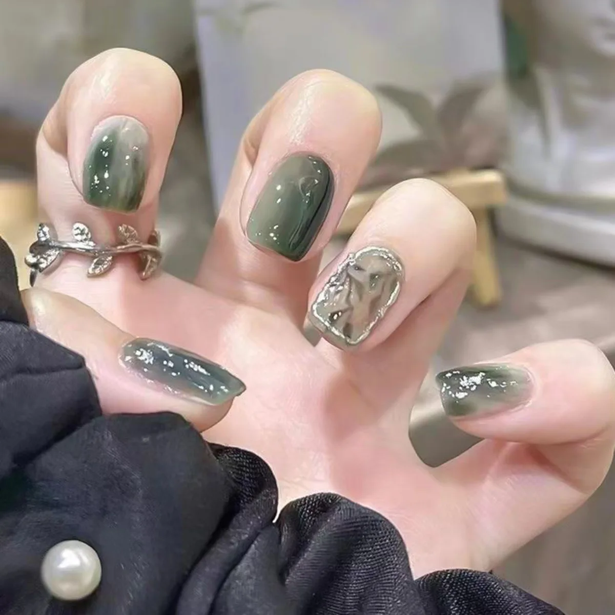 

24Pcs Short Square Press on Nails - Light Green Layered Ombre with Leaf Patterns and Silver Irregular Designs
