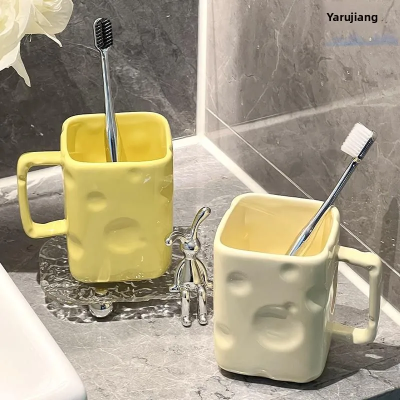 

Elegant Couple Toothbrush Cups High Aesthetic Value Home Use Dental Care Cups Children's Toothbrush Storage Box Ceramic Material