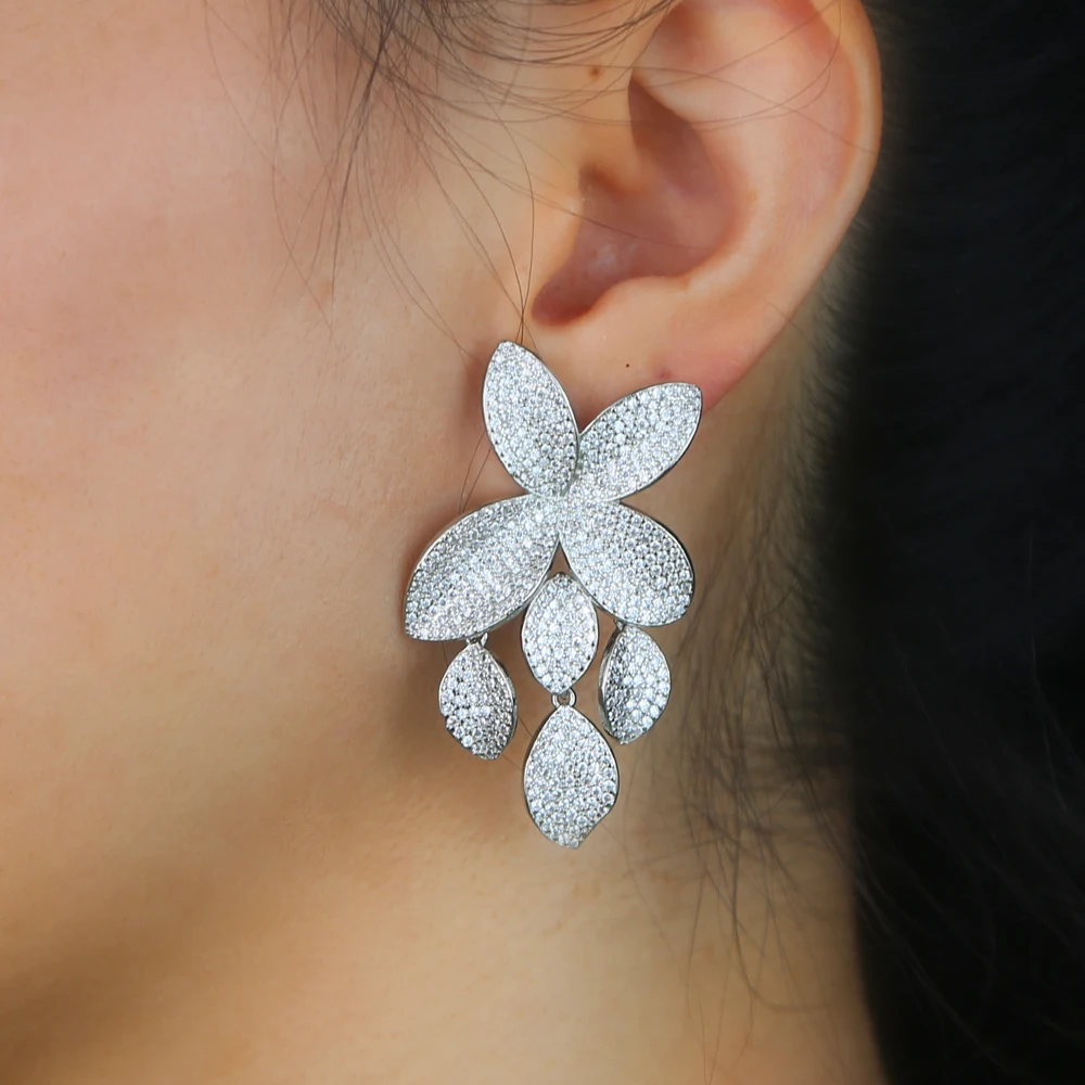 

Luxury micro pave cz sparking cz leaves flower drop dangling women earring High quality Ice Out Flower jewelry