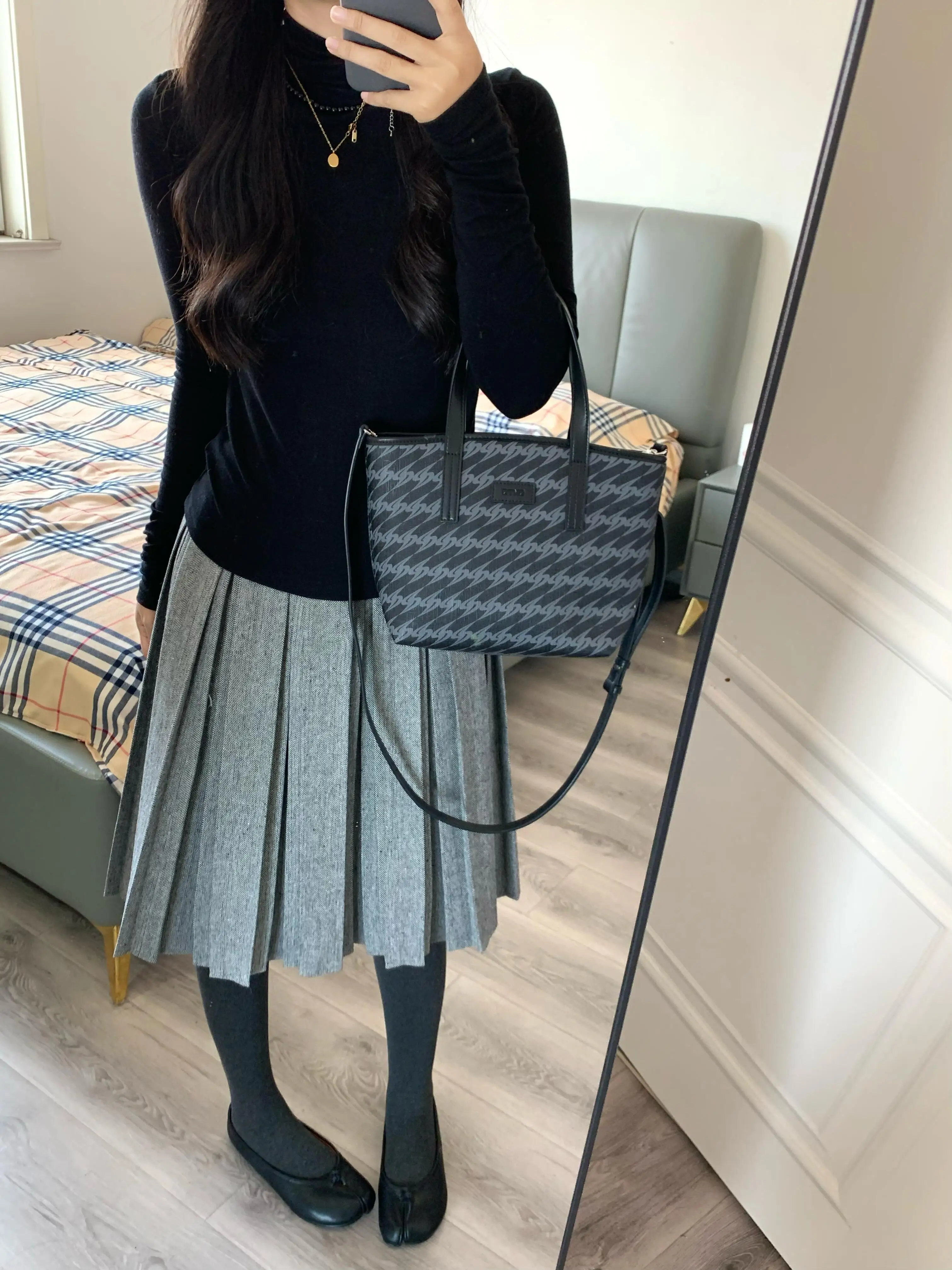 Retro Double Layered Geometric Pleated Light Grey Woolen Midi Skirt for Women Autumn Winter New Style Gray Series Pleated Skirt