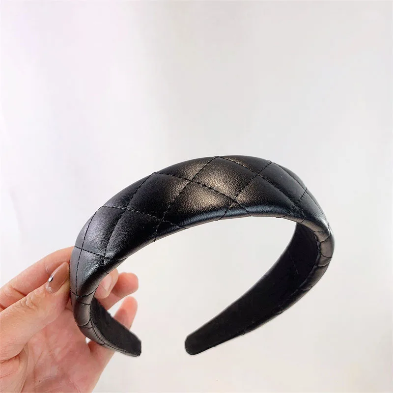 1pcs Rhombus Wide PU Hairbands Vintage Headbands Simple Solid Color Hair Accessories for Girls and Women Daily Wear