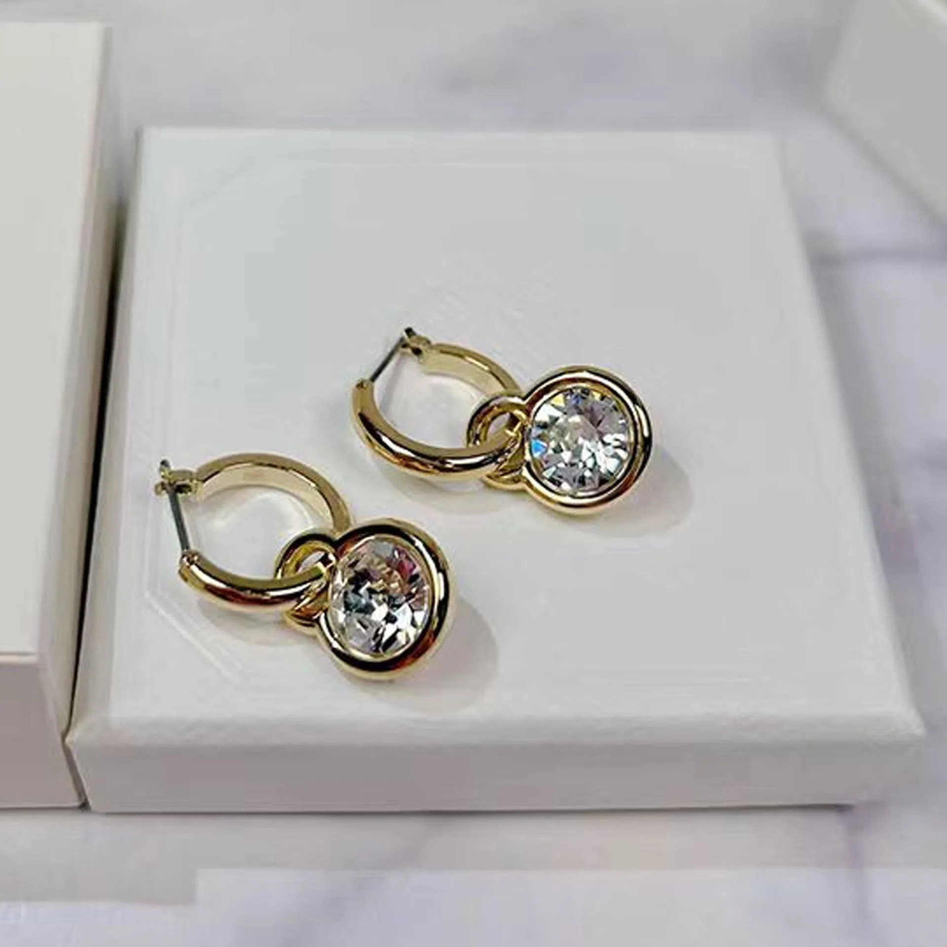2025 Nieuwe Originele Gouden Hoge Sieraden Set Mode voor Vrouwen Waterdruppel Ketting Ring Oorbellen Armband Romantisch Cadeau