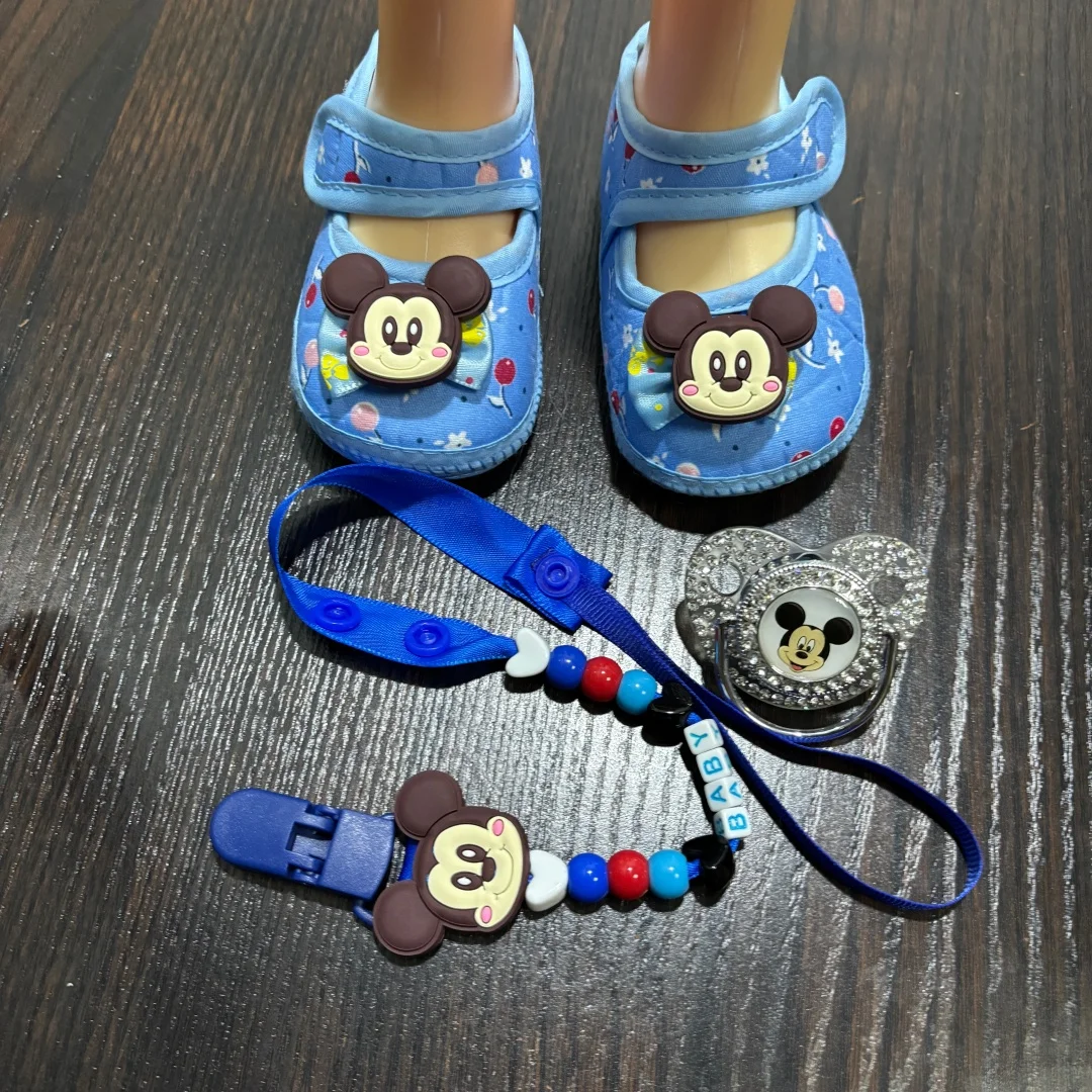 

Soft baby pacifiers anti-drop clips and adorable shoes gentle products suitable for chewing beautiful gifts for newborns 0-8M