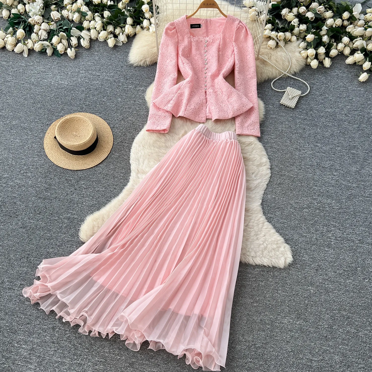 Elegante Zweiteiler-Sets: Schickes Vintage-Oberteil mit langen Ärmeln und rosa plissiertem A-Linien-Rock mit hoher Taille, Herbst-Urlaubssets