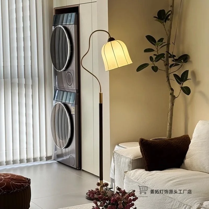 Retro Decorative Lamp for Living Room Sofa Side Luxury American Style Bedroom Table Lamp French Vintage Floor Lamp for