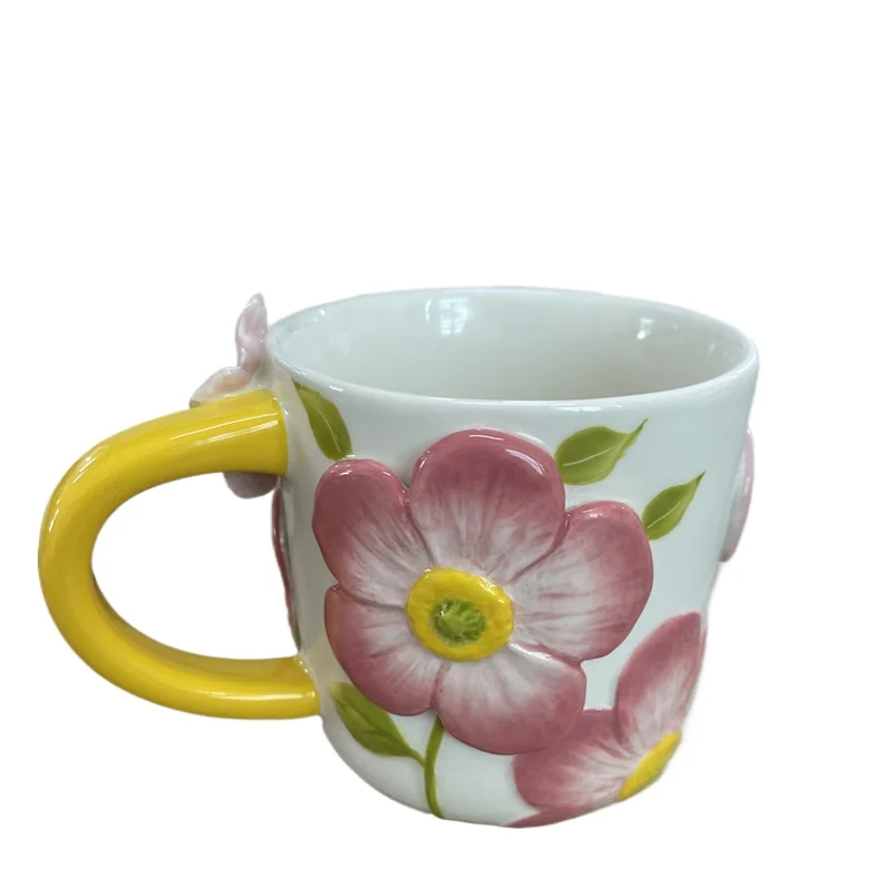 

Hand-painted exquisite ins wind high-value three-dimensional relief ceramic water cup mug