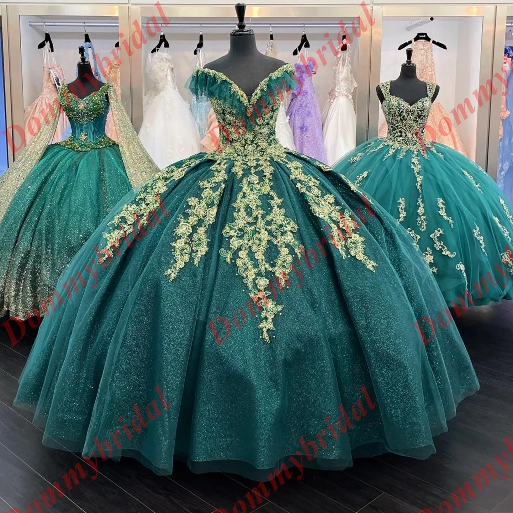 Vestidos de baile de graduación de quinceañera baratos con mangas bohemias únicas, aplique dorado de encaje de Hunter, corsé de flores, brasileños, XV, Charro, purpurina, 2023