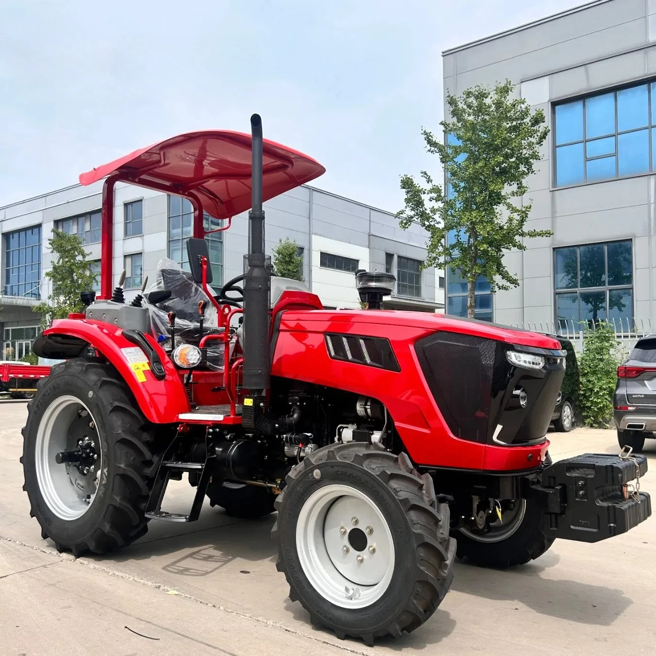 China Source Factory 75HP 58.2kw   Compact Agriculture Farmer  Farm Agricultural Machinery Tractor with CE COC EMARK
