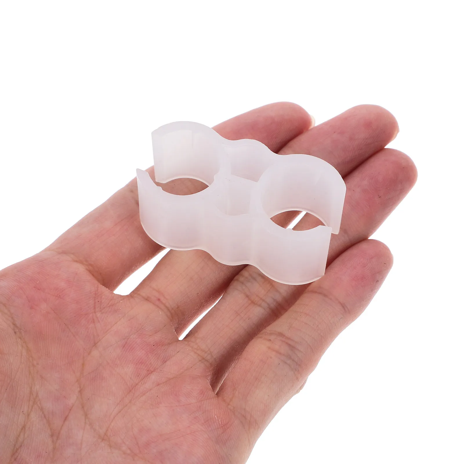6Pcs Plastic Double Port Pipe Clamp Broom and Dustpan Connector Clip Heavy Duty Pole Fixing Fastener Stable Cleaning Tool