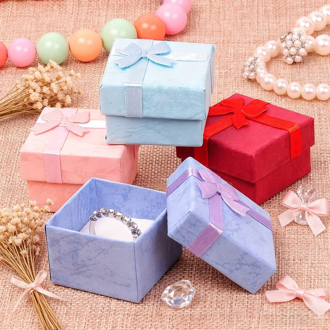 

24Pcs 4*4*2.7cm Square Ring Box Paper Jewelry Box Rings Earrings Storage Container Jewelry Gift Case Bow Jewelry Display Boxes