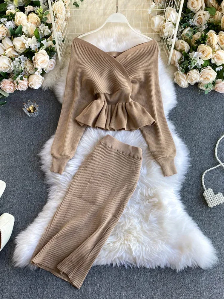 Women Korean New Style Cross V-neck Puff Sleeve Short Waist Top + Elastic High Waist Pleated Skirt Knitting Two Piece D040