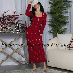 Burgundy Evening Dress Sqaure Neck Long Sleeves Crystasl Feathers Sheath Saudi Arabian Prom Gown Special Occasion Dresses