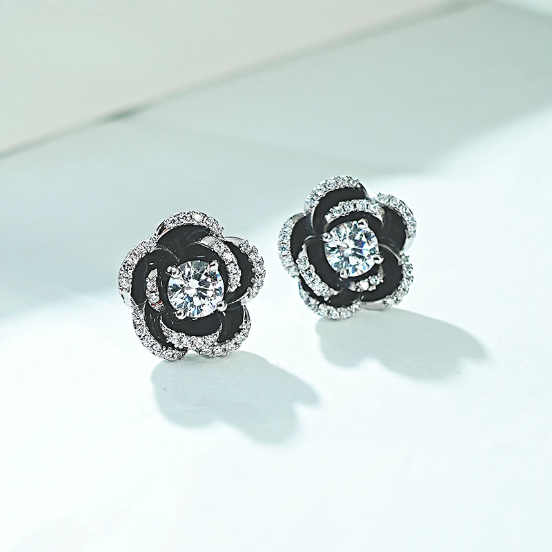 Xiaoxiangfeng Black Camellia 925 Silver Ear Studs Set with High Carbon Diamonds, Versatile and Fashionable Wedding Jewelry