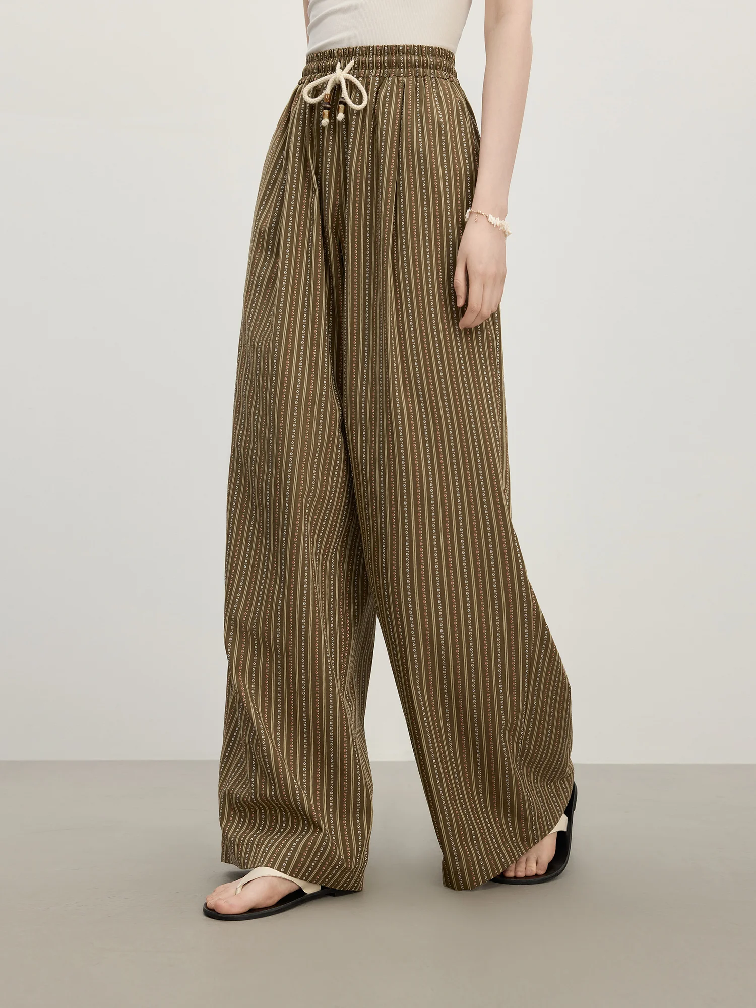 FSLE 2025 Summer Women's Relaxed-Fit Wide-Leg Trousers - Subtle Stripes & Airy Viscose Blend for Effortless Leisure