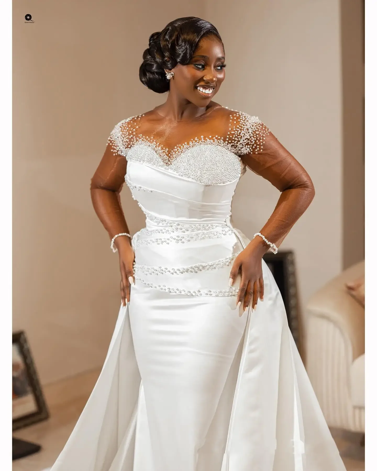 Customized Sheer Neck Sparkly Heavy Beads Pearls Mermaid Wedding Dress For Bride Satin Pleats Bridal Gowns with Removable Skirt