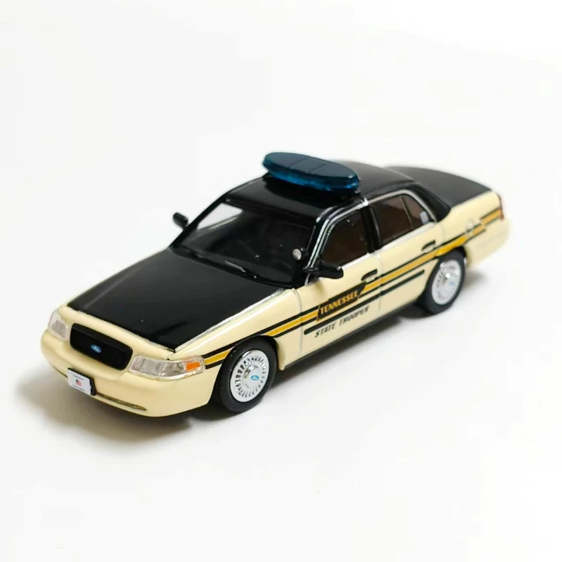 596 Diecast escala 1:64 Victoria Crown CV Livery coche en miniatura de aleación colección de pasatiempo para adultos regalo de recuerdo adornos estáticos