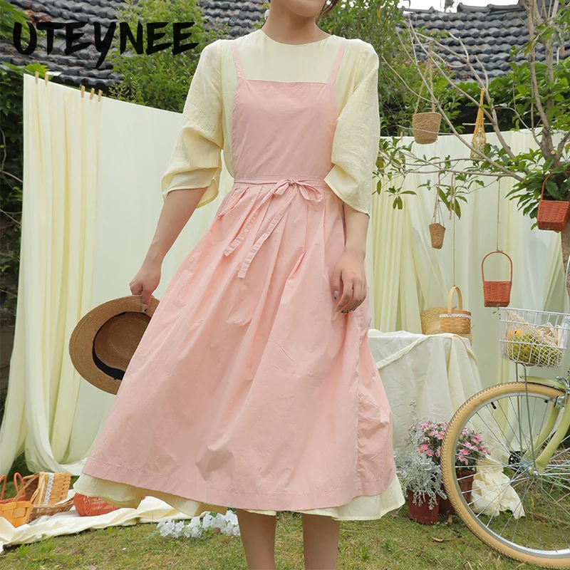 

Long Lightweight Soft Pleated Waterproof Apron with Pockets Women's Garden Kitchen Apron Work Dress Pinafore for Salon Nail Shop