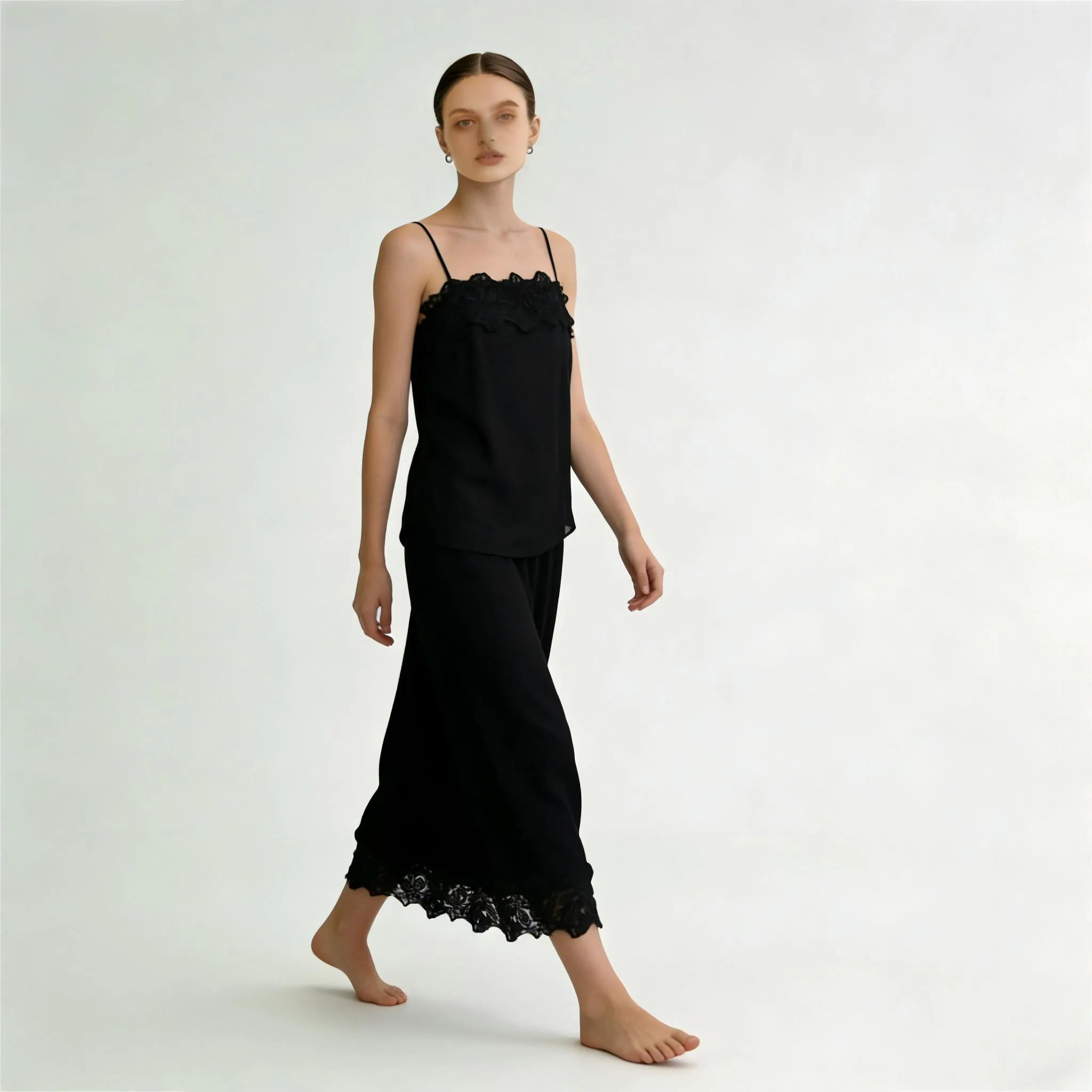 LIMO Women's Two-Piece Cami Set - Lace Trim Neckline and Skirt Hem, Asymmetrical Top Hem Design, Elegant for Casual Wear