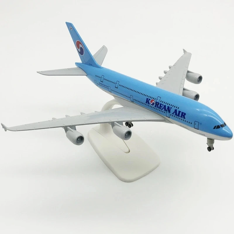 Decoration Bedroom Korean Air A380 20cm Scale Aircraft Diecast Airplane Model with Wheels Collectible Gift Airplan Displays