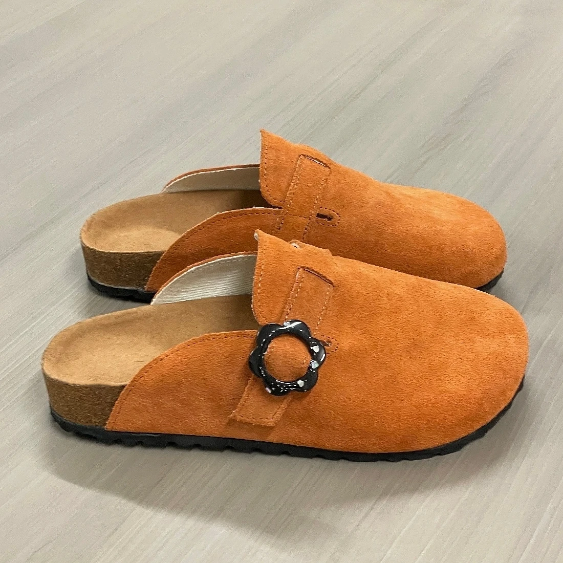 Xingliupi Cow Suede Cork Slippers Trend Women Clogs Mules Footbed Cork Mules Men Baotou Slippers Summer Cork Daily Sandals Comfy view 3