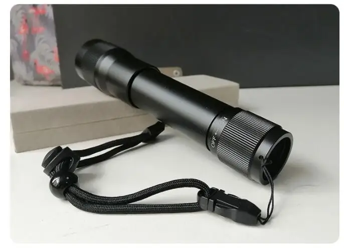 

Waterproof green Flashlight Detector Pet Portable Light Illuminator