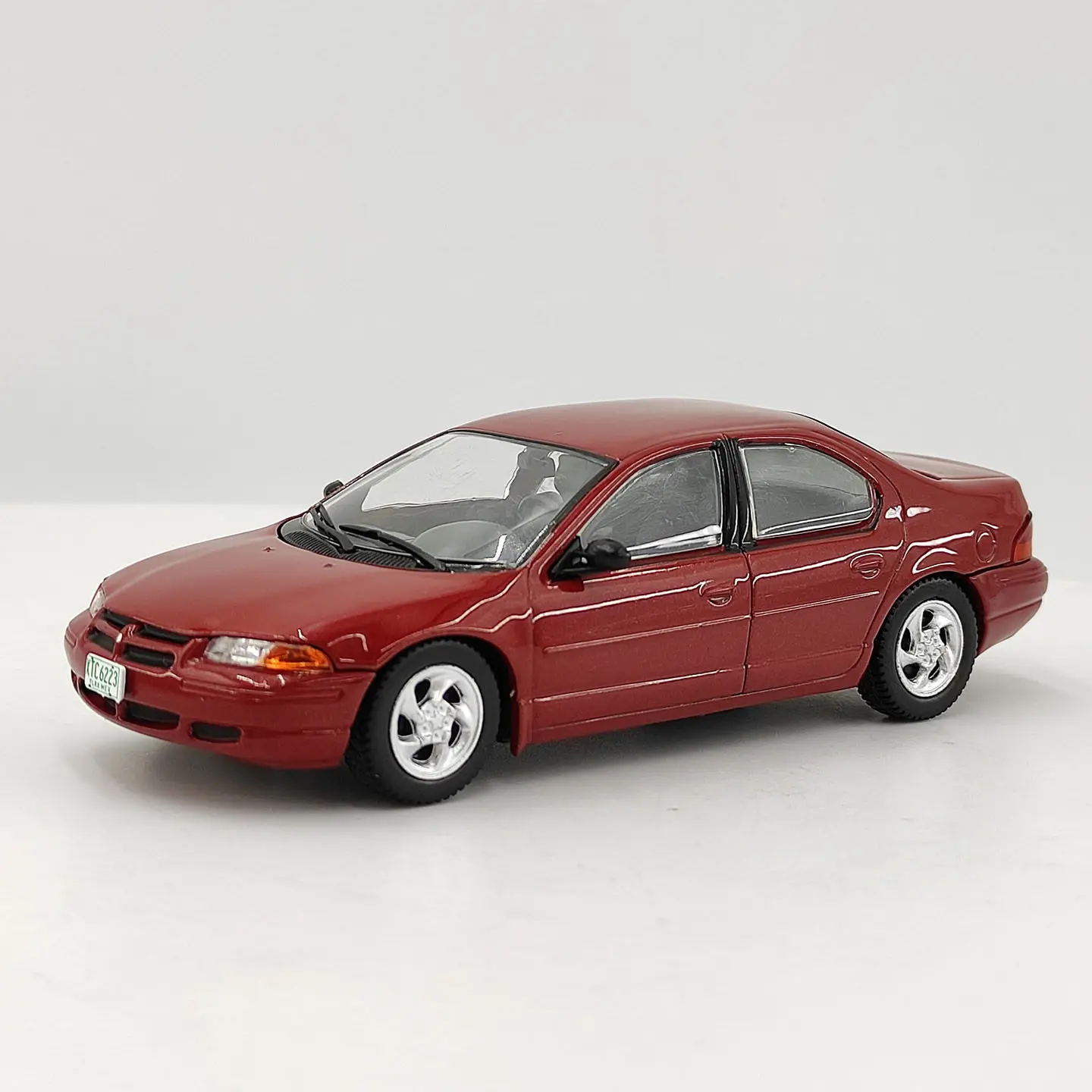 Diecast IXO 1:43 Scale CHRYSLER STRATUS 1998 Alloy Car Model