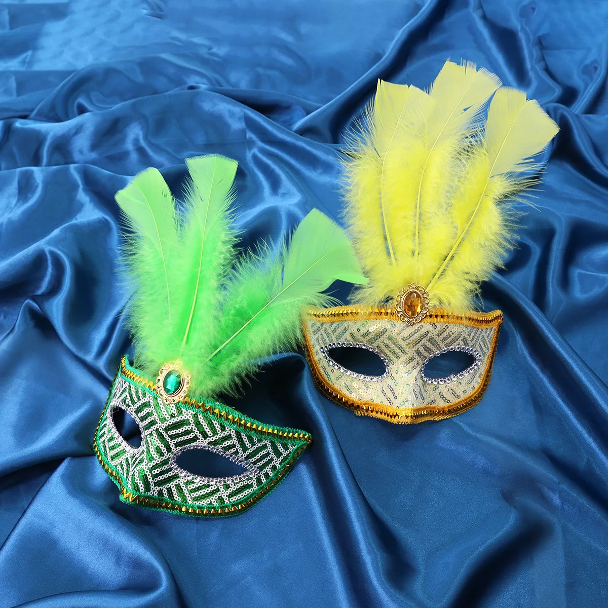 Women'S Masquerade Mask Handmade Feather Half Face Mask Adult Party Mask Colorful For Themed Party Halloween Masquerade Party