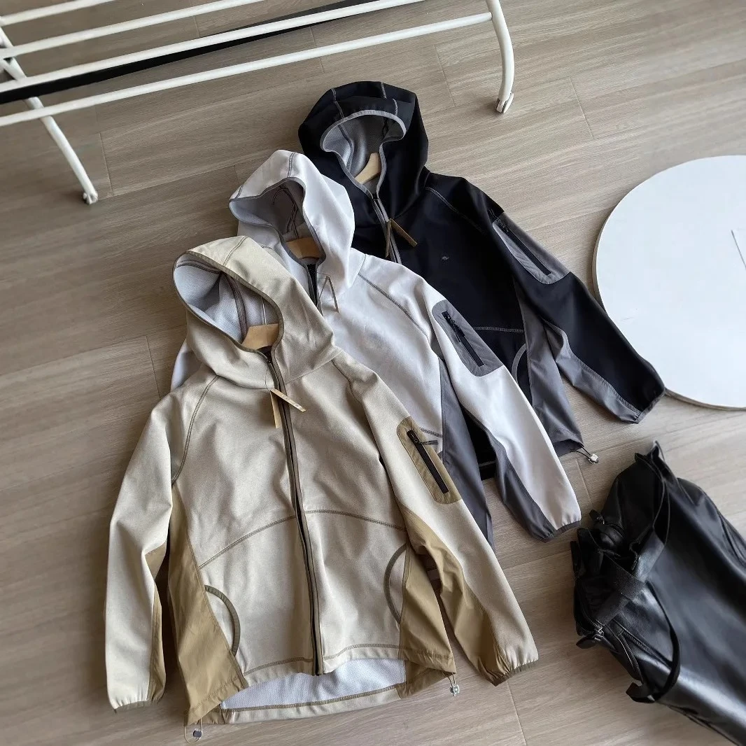 

Outdoor Sports Cycling, Fashionable Travel, Camping, Fishing, Mountain Climbing, Hiking, Versatile and Casual Hooded Jacket