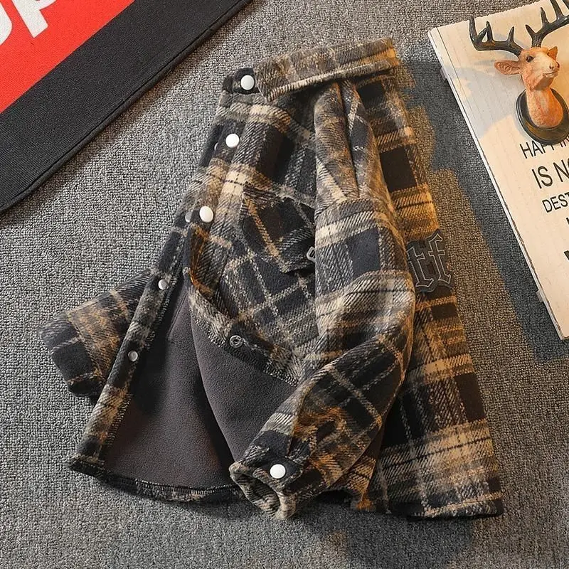 Boys New Style Shirt Jacket Integrated Velvet Autumn and Winter New Boys Jacket Winter Plaid Shirt Thickened Coat