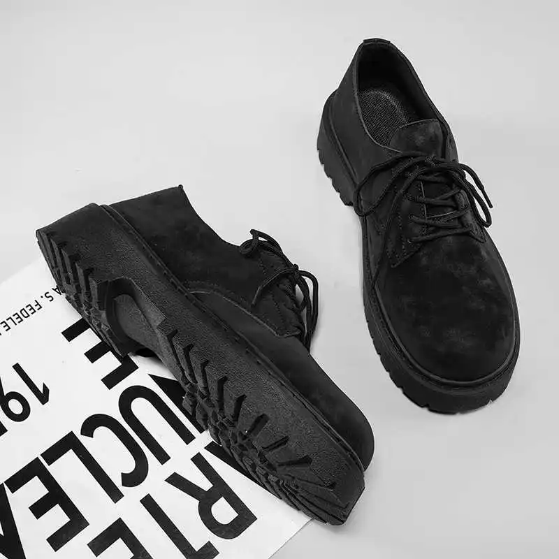 Botas de hombre con punta redonda y aumento de altura, zapatos deportivos para mulas, zapatillas de deporte 38 Sunny Chassure Holiday de China, uso especial
