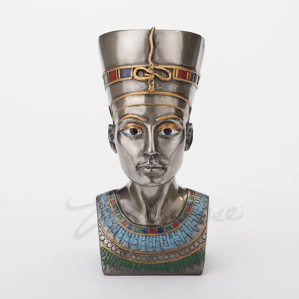 Ancient Egyptian Queen Nefertiti Bust Resin Figurine Statue Home Office Decoratove Sculpture Collectable Gift for Egypt Lovers