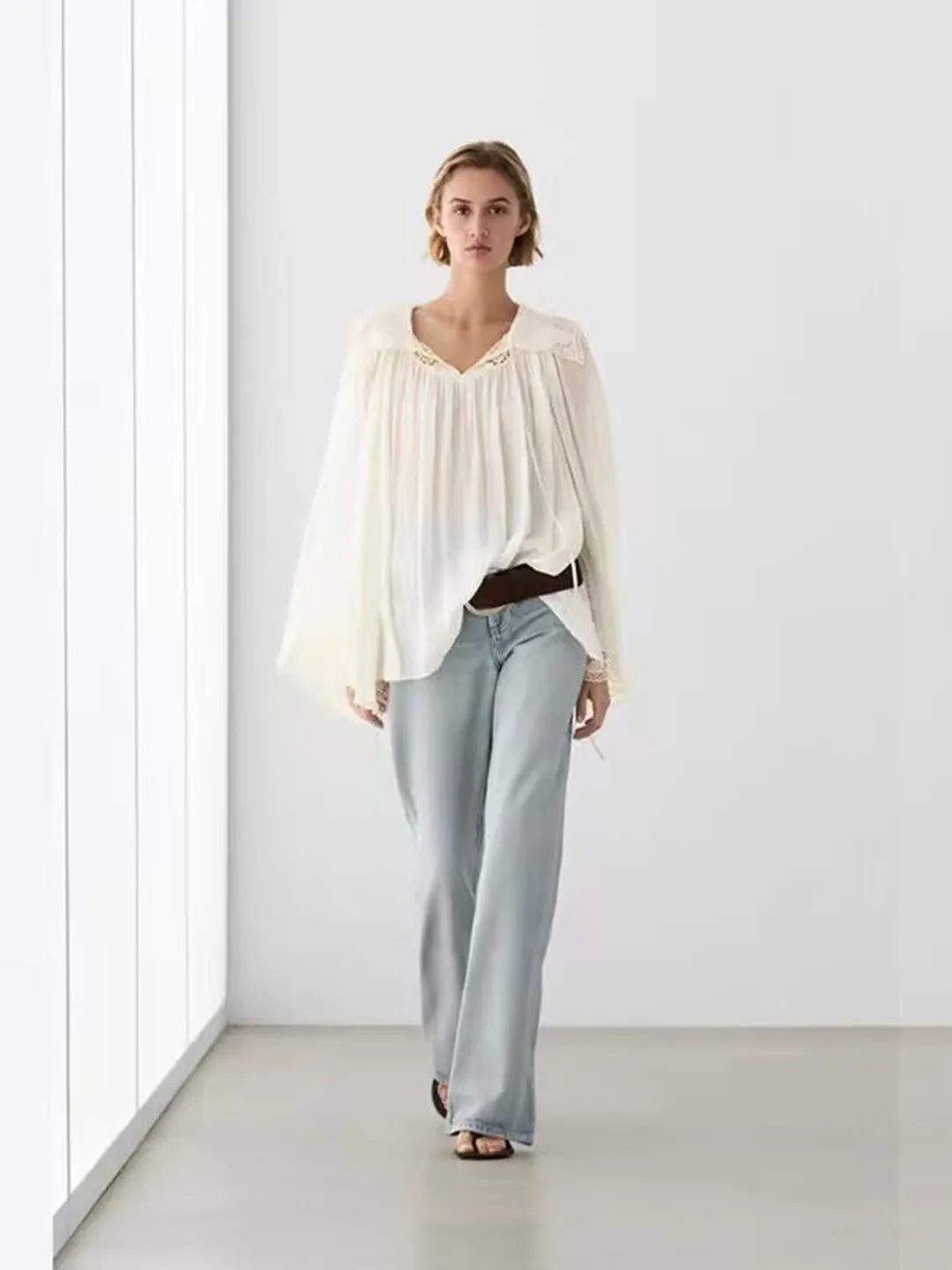 

Women's Casual Long Sleeve Embroidered Decorative Airy Feel Loose Fit Shirt MD Summer New Style Breathable Polyester Fiber