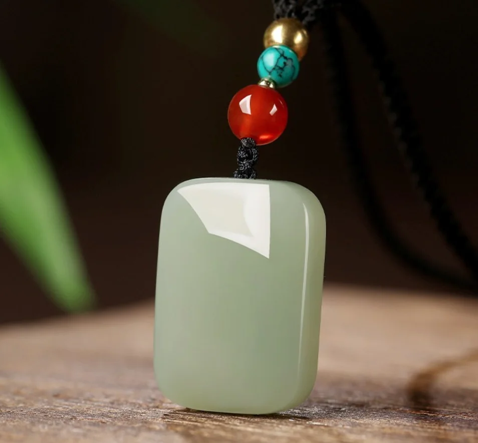 

Изысканные ювелирные изделия из натурального нефрита Хэтянь, нефрита Цинюй, мирный бренд, небольшой кулон, одинарный кулон для женщин