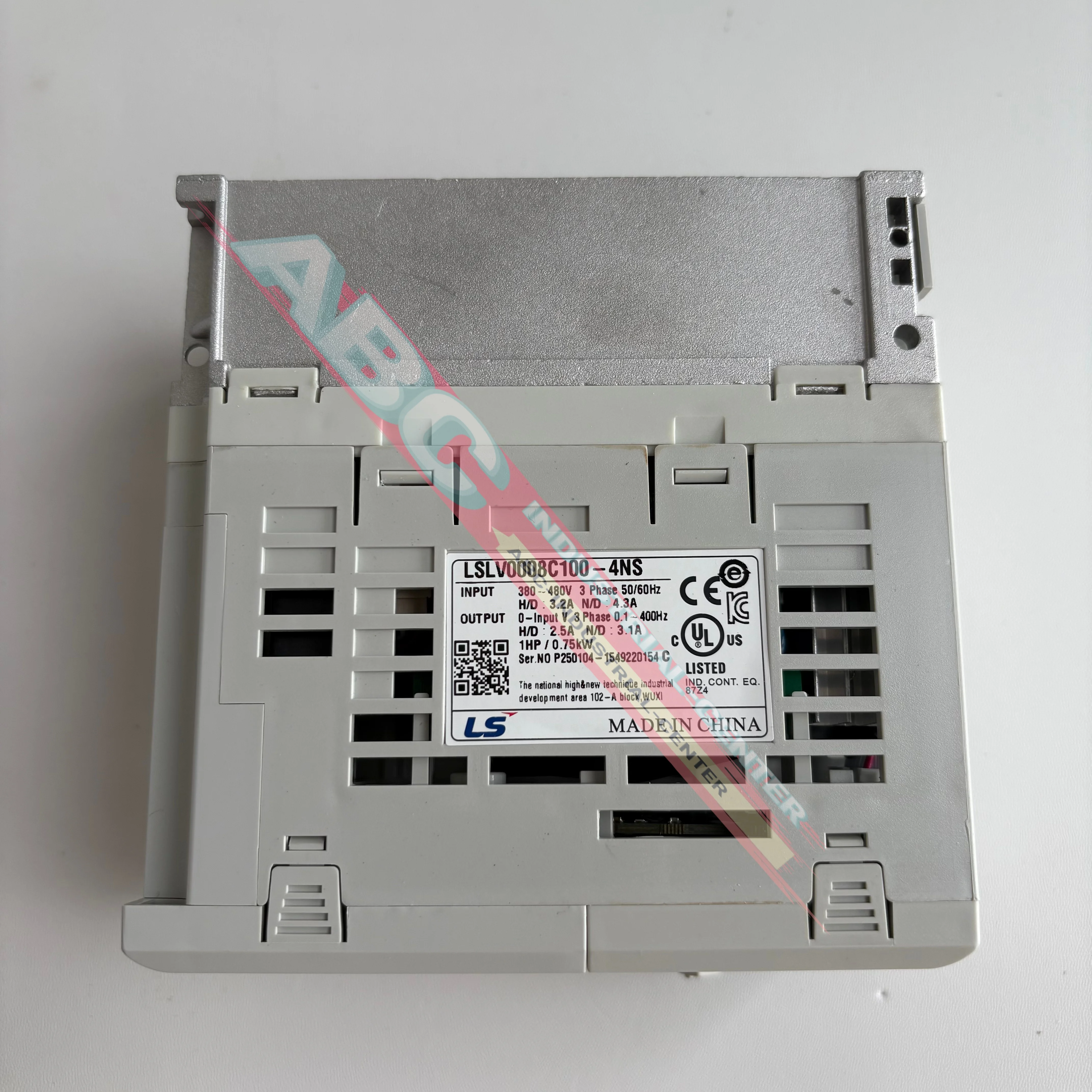 

Фирменный инвертор LSLV0008C100-4NS новый