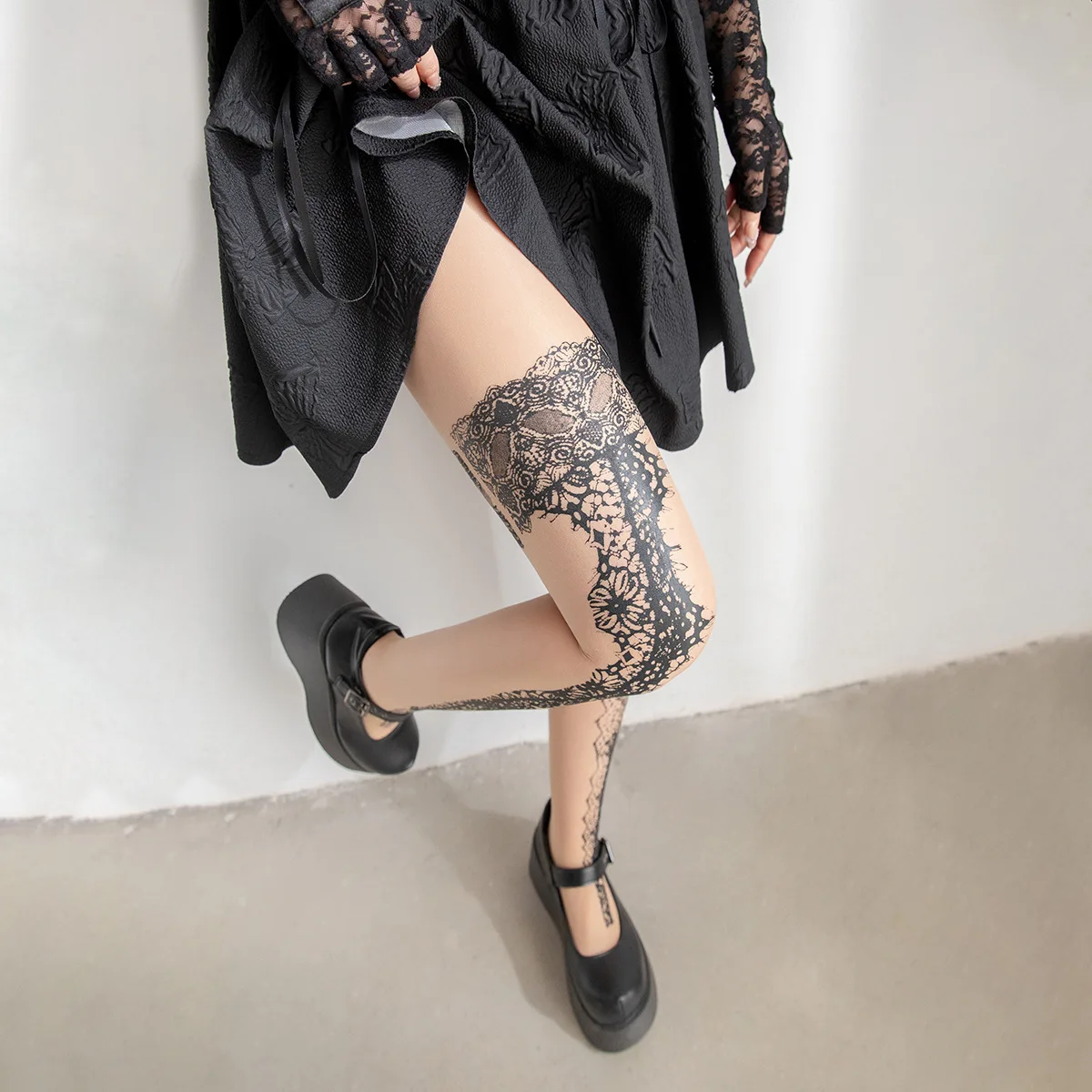 Women's Lace Tattoo Pattern Tights Sheer High Waist Pantyhose Asymmetric Floral Stockings Gothic Y2K Party Clubwear
