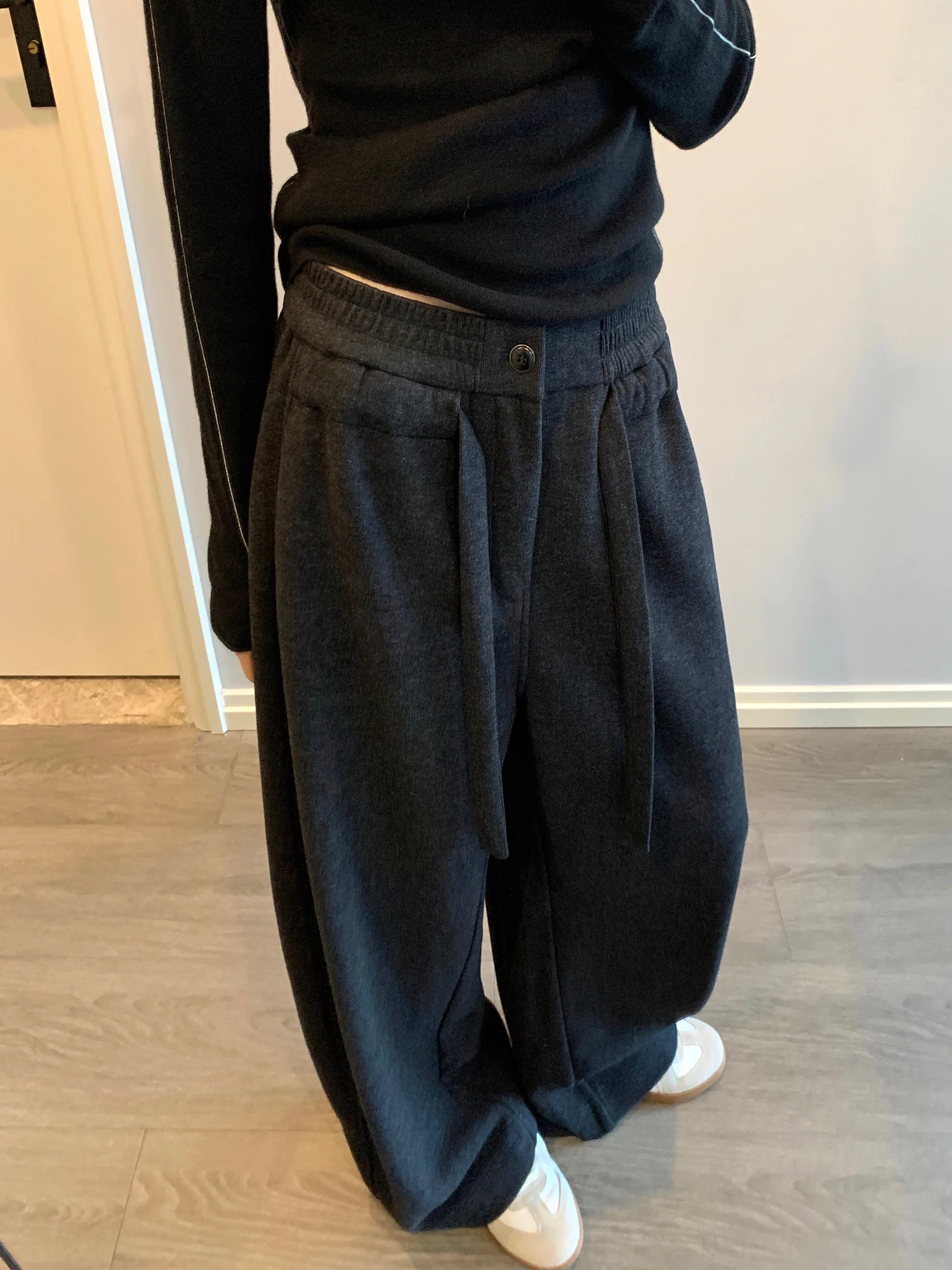 

Awencoat Thiened Straight Leg Loose Casual Sports Sweatpants Women's New 2025 Autumn Winter Pants Comfortable Warmth