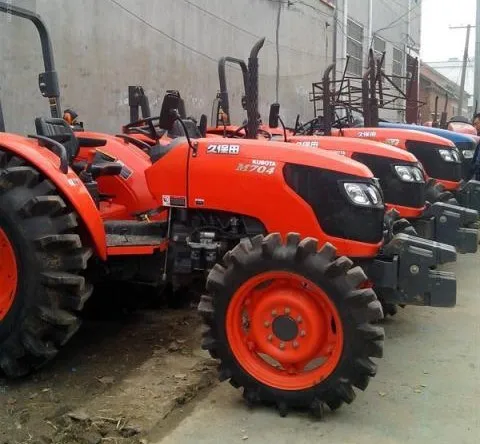 Trattore usato di buona marca trattore di seconda mano trattore ricondizionato con attrezzi