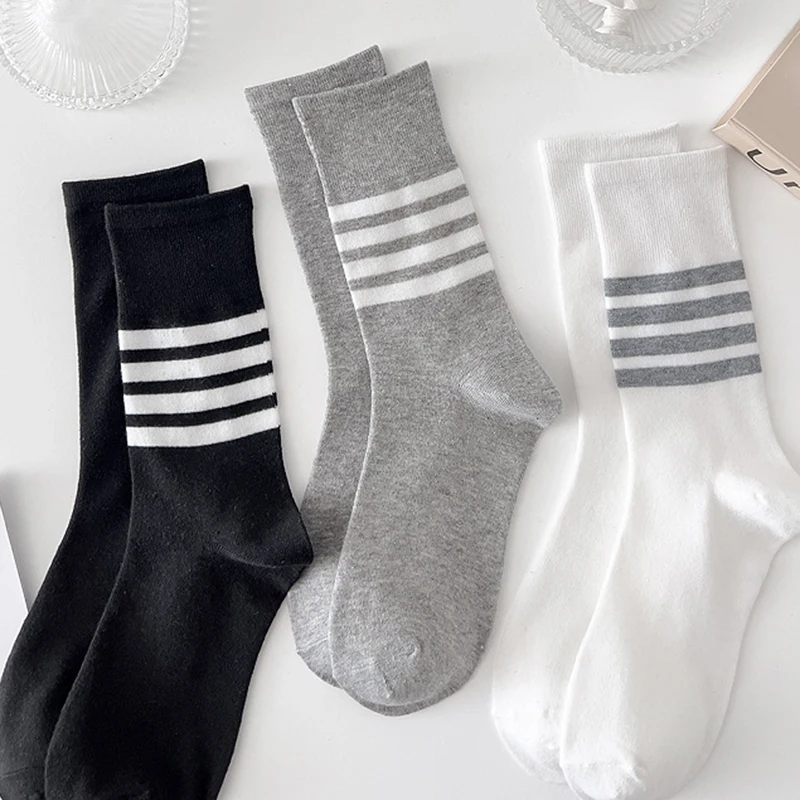 

1 Pair Women Socks Japanese Middle Tube Socks High School Girls Harajuku Sock Solid Colors Men Striped Cotton Sports Socks