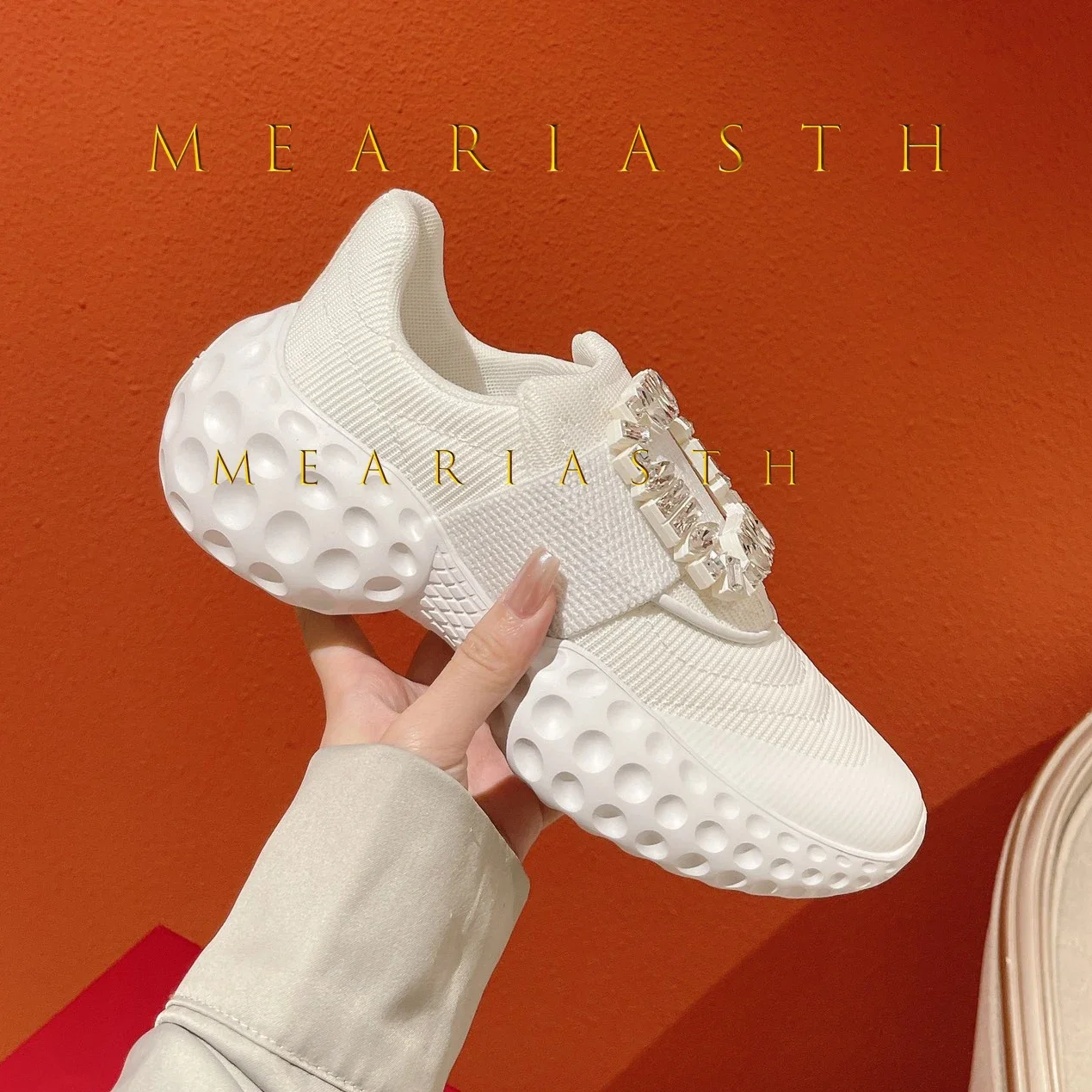 

Женские кроссовки с блестящими кристаллами, модные повседневные кроссовки на массивном каблуке со стразами, увеличивающие рост, спортивная обувь на плоском каблуке для подиума, женская хит продаж