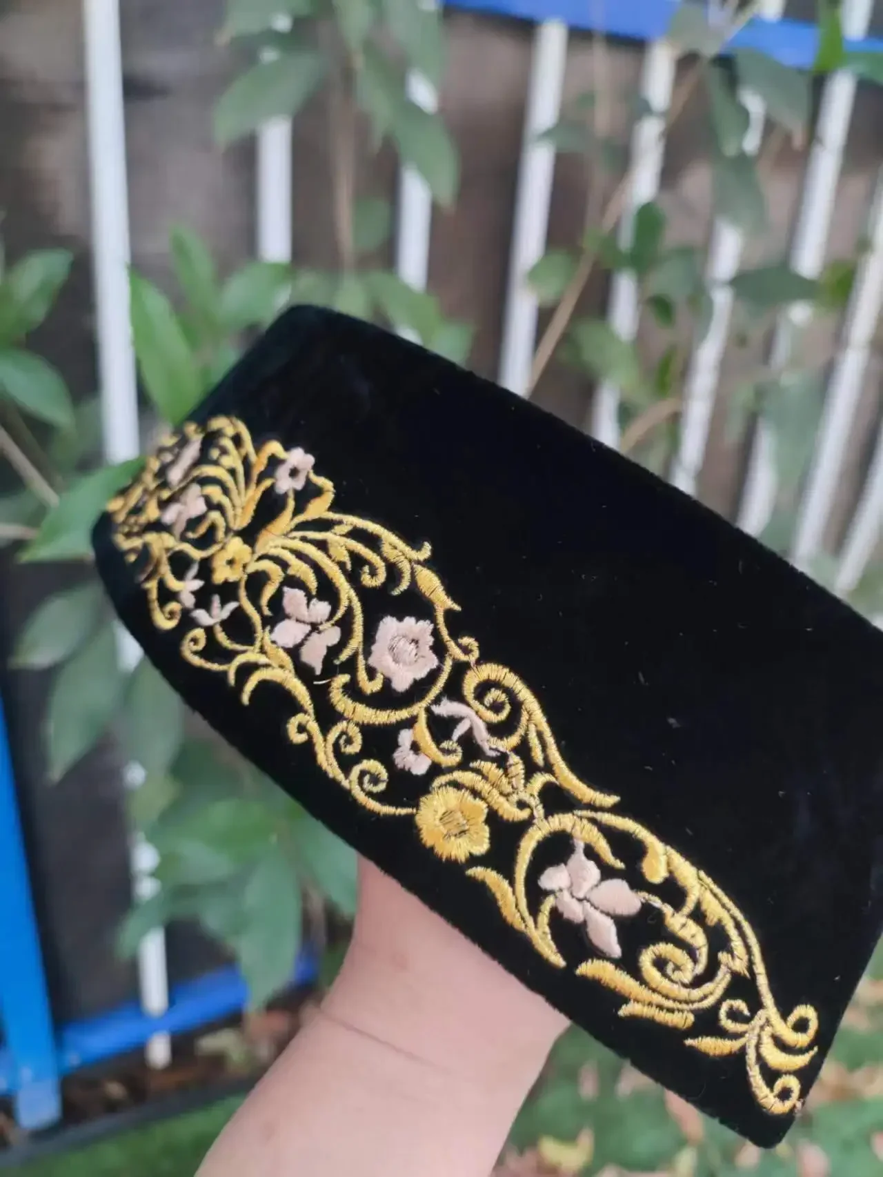 

2024 Elegant Black Saudi Boat Caps for Arabic Men Eid Ramadam Prayer Hat Fashion Hijab Headwraps Velvet Muslim Boy Floral