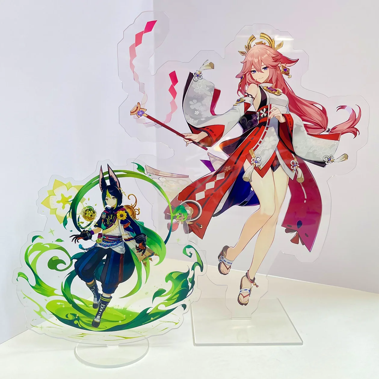 None Custom Acrylic Hologram Stand 3