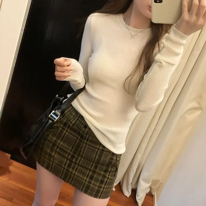 German Rong Knitted Sweater Women\'s Threaded Slim Pullover Bottoming Autumn Winter Round Neck Right Shoulder Long Sleeve Top