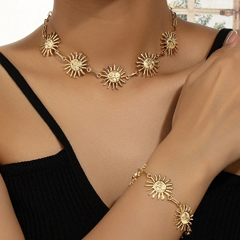 Exaggerated Fashion Sunflower Bracelet Necklace for Women Jewelry Set Personality Hip-hop Gold-plated Collarbone Chain Necklace