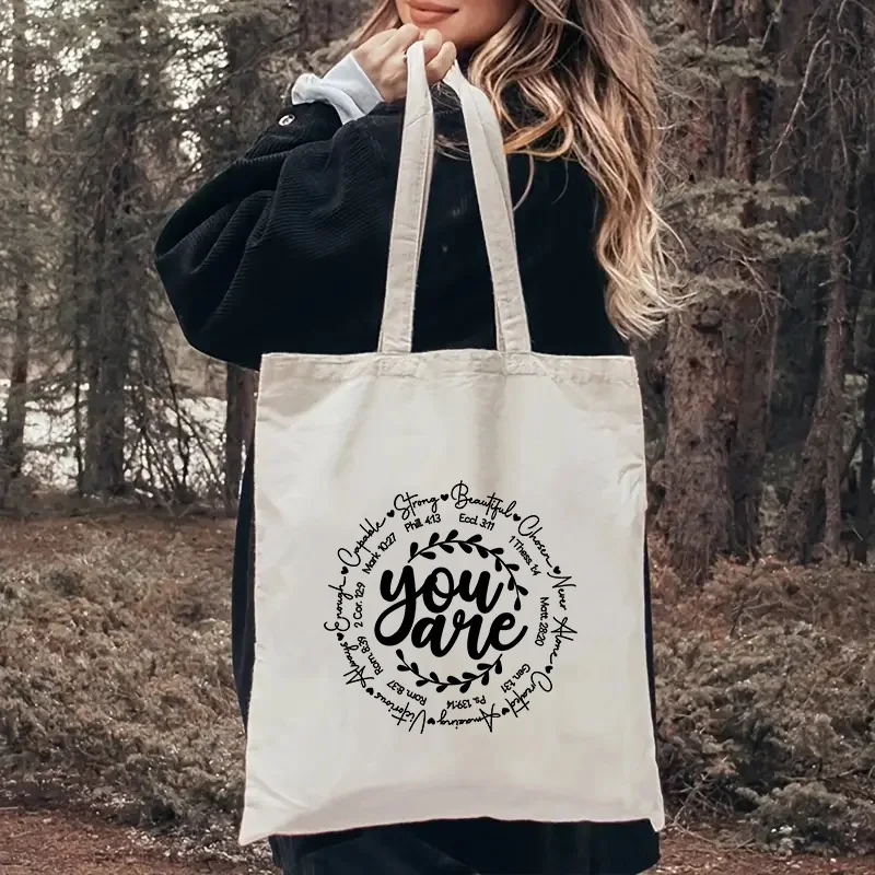 Bolsa de Ombro Canvas com Cristo Modelado, Bolsa de Ombro Reutilizável, Bolsa ambientalmente amigável, Grande capacidade