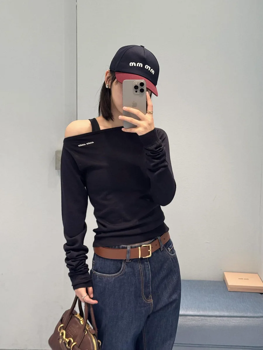 2025年早春新作 – スリムフィット ラウンドネック ウール オフショルダー 長袖セーター レディース