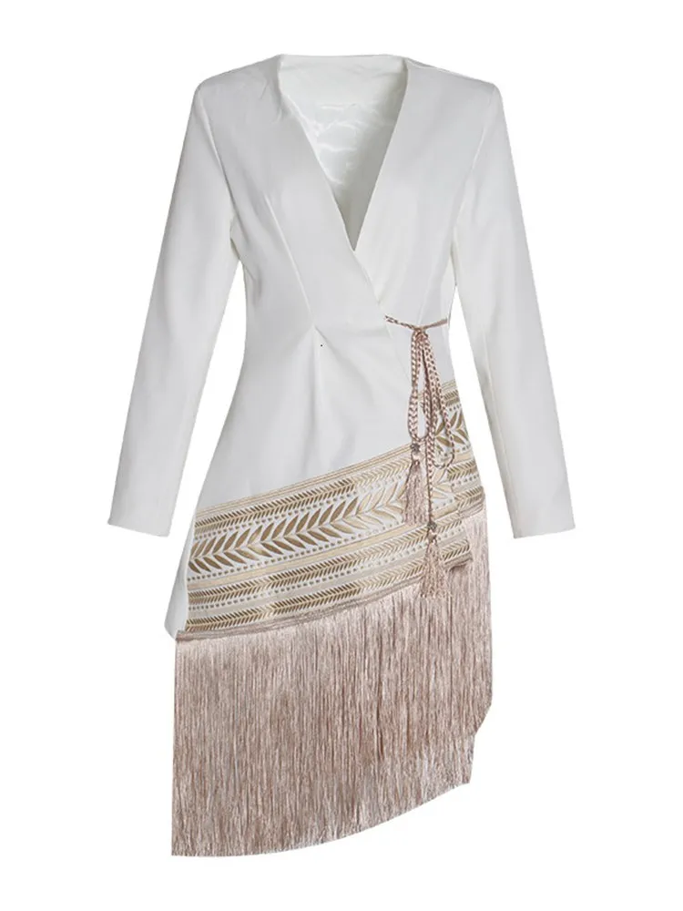 TWOTWINSTYLE Colorblock Irregular Blazers For Women V Neck Long Sleeve Patchwork Tassel Elegant Chic Blazer Female Fashion New
