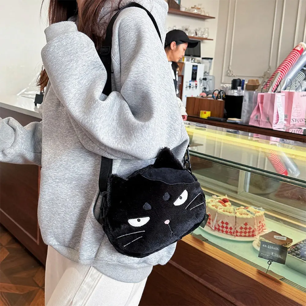 Chic Cute Cartoon Plush Cat Handbag Y2K Style Mini Crossbody Bag Personalized Cute Purse Cartoon Plush Soft Shoulder Bag