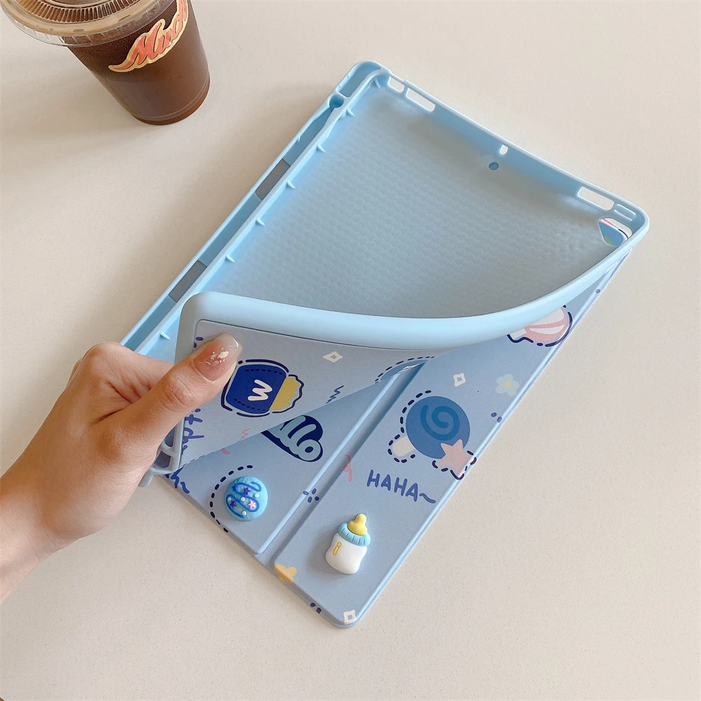 Étui pour tablette Lotso de dessin animé 2025 pour IPad 11e génération A16 Funda Air 6/5/4/3 Pro11 2024 7/8/9/10e 9.7, housse avec porte-crayon